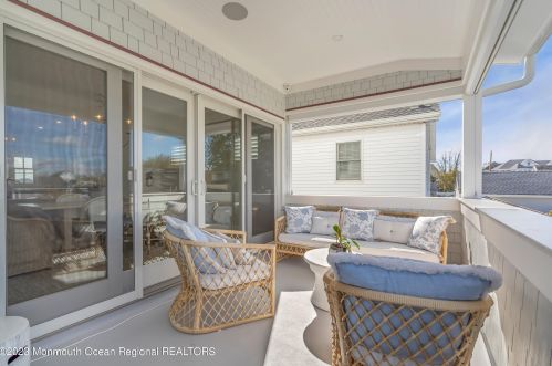 400 Newark Ave, Point Pleasant Beach NJ 08742-4141 exterior