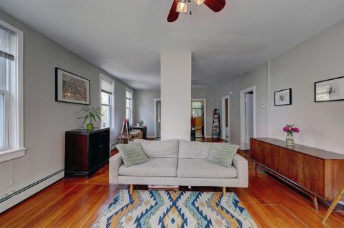 38 Royal St, Providence RI 02906-1830 exterior