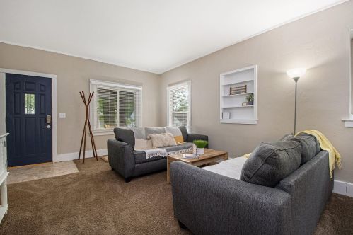 919 Merrifield St, Grand Rapids MI 49507-3338 exterior