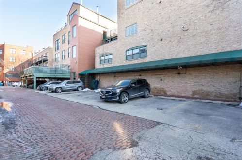 1737 Paulina St, Chicago IL  60622-1916 exterior