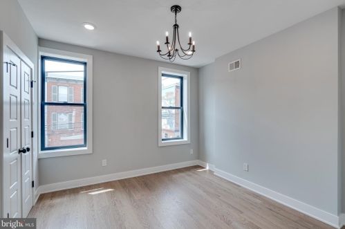 735 24th St, Philadelphia PA  19130-2539 exterior