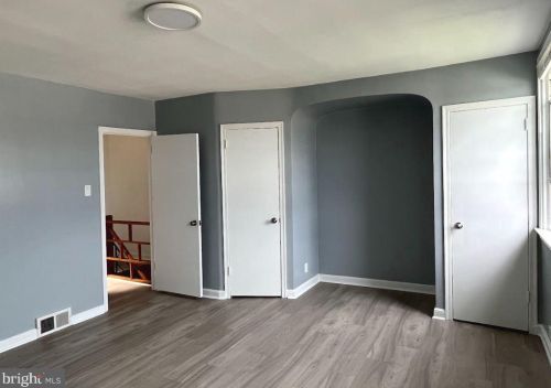 32 Cheltenham Ave, Philadelphia PA 19120-1715 exterior