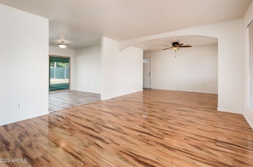 19222 15th Ave, Phoenix, AZ 85027-5412