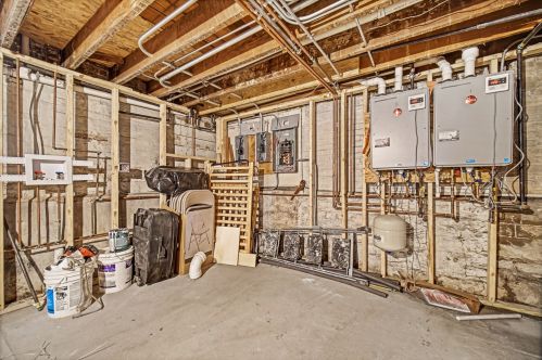 1020 Springfield Ave, Chicago IL 60624-4025 exterior