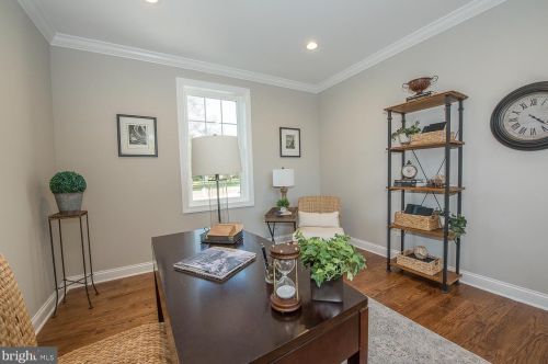 323 Abbey Rd, Berwyn PA 19312-1830 exterior