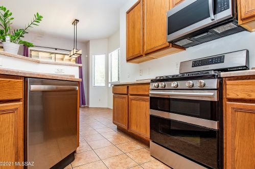 7972 Hawk Eagle Ct, Tucson AZ  85757-1643 exterior