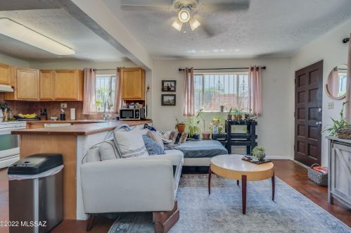 1730 Campbell Ave, Tucson AZ  85719-3704 exterior