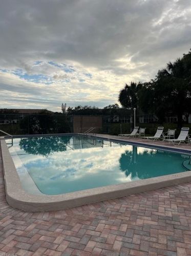 9580 Victoria Ln, Naples FL 34109-1630 exterior