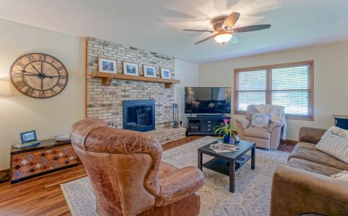 1429 118, Milwaukee WI 53226-3232 exterior