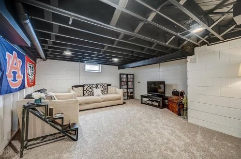 3316 Honey Creek Dr, Milwaukee WI  53219-3911 exterior