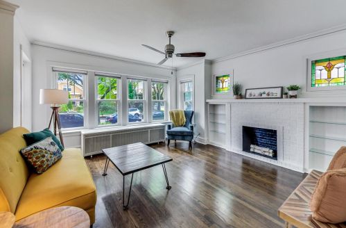 3754 Lawndale Ave, Chicago, IL 60618-4113