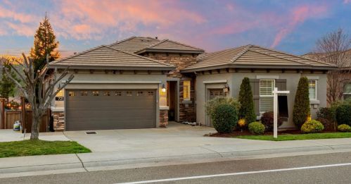 721 Hildebrand Cir, Folsom, CA 95630-6304