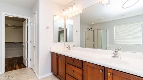 27626 18th Dr, Phoenix AZ  85085-5325 exterior