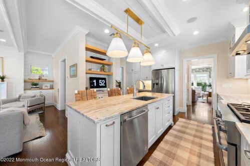 33 Park Ave, Locust NJ  07760-1523 exterior