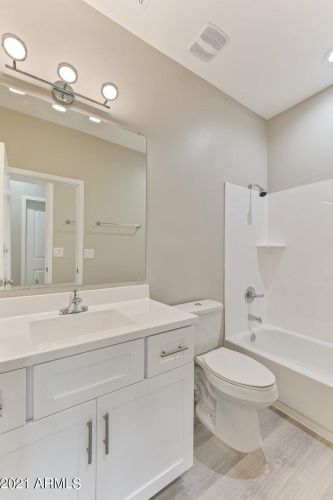 4815 37 Ave, Phoenix AZ 85053-4604 exterior