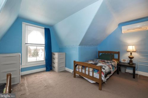 455 Main St, Limerick PA 19468-2303 exterior