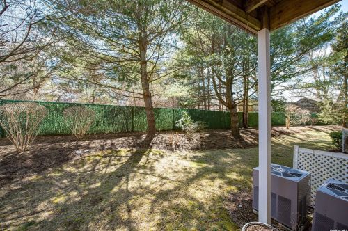 1107 Savoy Dr, Huntington Station NY  11747-5280 exterior