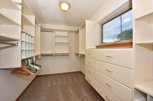 2102 Walnut St, Milwaukee WI 53205-1422 exterior