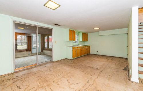 1615 Hamelink Dr, Kalamazoo MI 49002-1657 exterior