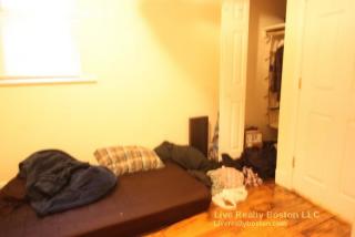 1569 Commonwealth Ave, Boston MA  02135 exterior