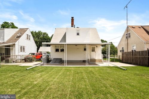 673 Independence Ave, Trenton NJ 08610-4201 exterior