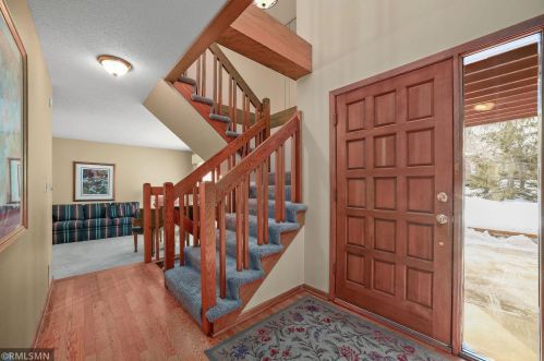 1441 Colleen Ave, Saint Paul MN 55112-1939 exterior