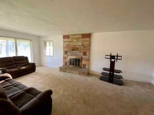 1241 Norton Ave, Meskegon MI 49441-4318 exterior