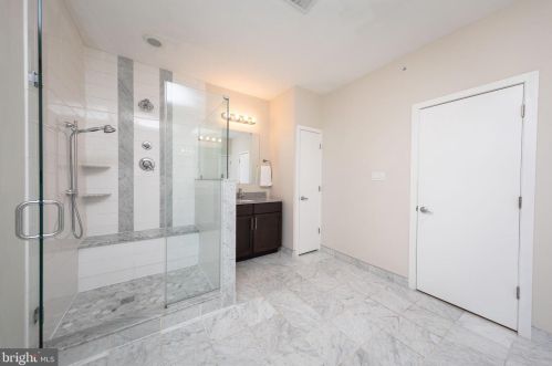 213 Green St, Philadelphia PA exterior