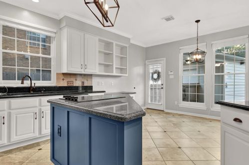 3710 Clover Vly Dr, Humble TX exterior