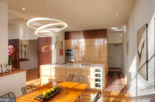 314 Catharine St, Philadelphia PA  19147-3207 exterior