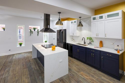 2720 Monroe St, Chicago IL  60612-2823 exterior