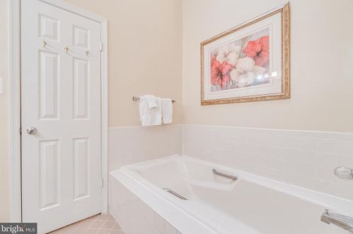 3640 Reservoir Rd, Washington DC 20007-2125 exterior