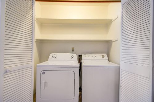 1419 Lk Blvd, Davis CA 95616-2635 exterior