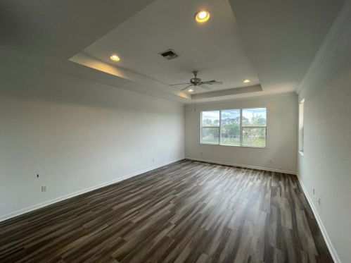 2213 Newport Is Blvd, Fort Pierce FL 34953-4378 exterior