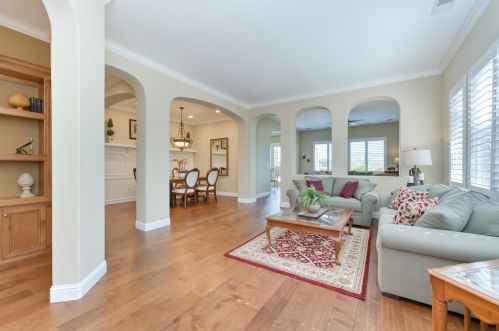 4054 Borders Dr, Folsom CA 95762-5415 exterior