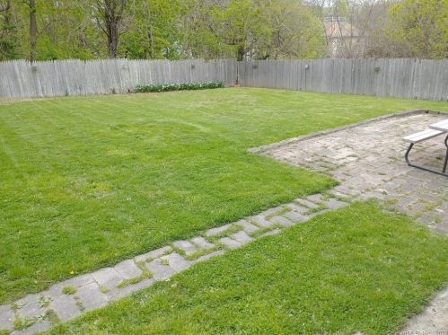 525 Main St, Killingly CT 06239-2108 exterior