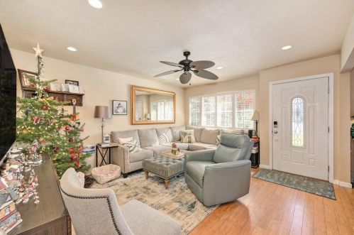 914 Mormon St, Folsom CA 95630-2611 exterior