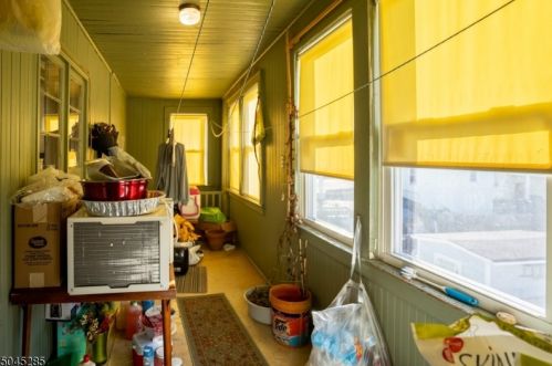 64 New York Ave, Newark NJ 07105-1211 exterior