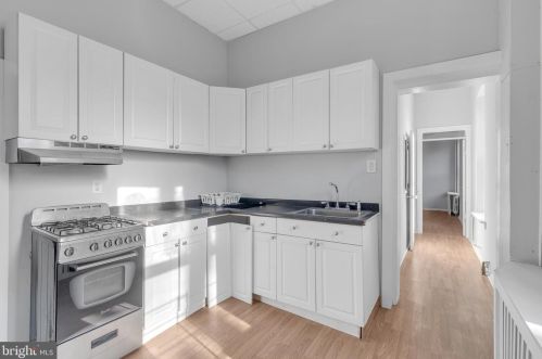 1422 Diamond St, Philadelphia PA 19122-1721 exterior