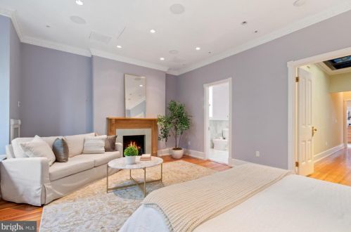 2010 Hillyer Pl, Washington DC 20009-1006 exterior