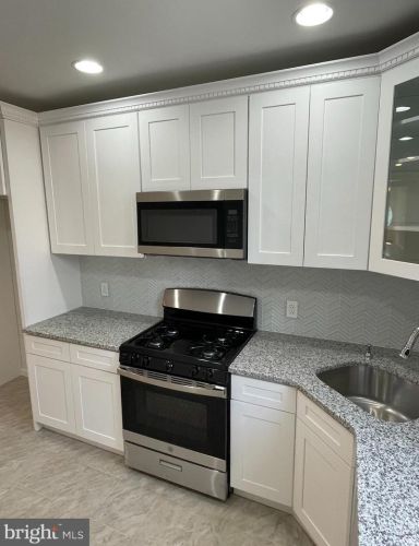 6624 18th St, Philadelphia PA  19126-2617 exterior