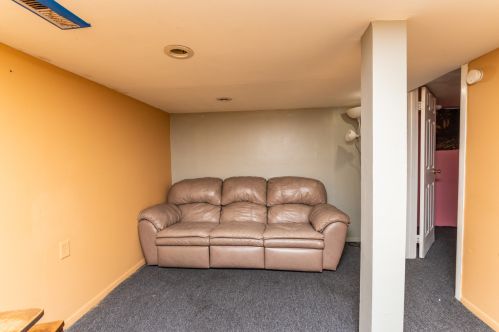 2718 Campbell Ave, Chicago IL 60647-1923 exterior