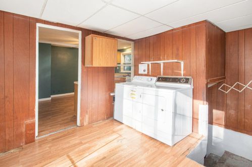 1254 Broadway Ave, Meskegon MI 49441-3530 exterior