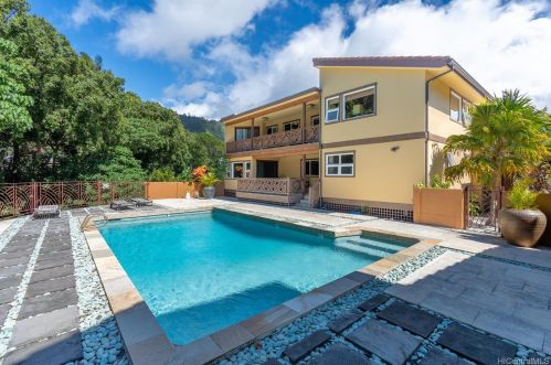 2956 Kaloaluiki St, Honolulu HI  96822-1663 exterior