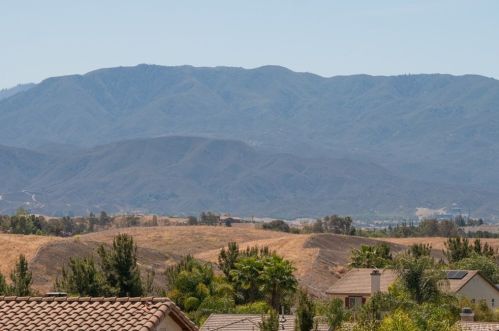 31929 Avenida Enrique, Temecula CA 92591-2145 exterior