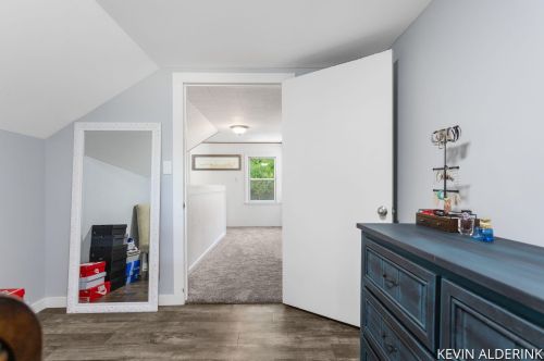 5482 Ravine Rd, Kalamazoo MI 49009-9002 exterior