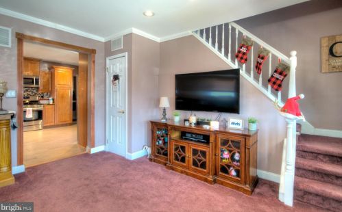 35 Collingswood Ave, Camden NJ 08107-1243 exterior