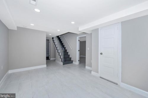 4 Hamilton Ave, Silver Spring MD  20901-3411 exterior