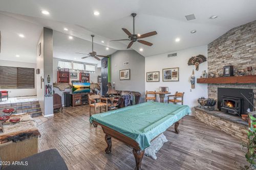 45239 16 St, Phoenix AZ 85087-8660 exterior