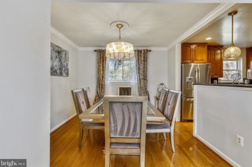 10 Grovepoint Ct, Rockville MD 20854-5505 exterior